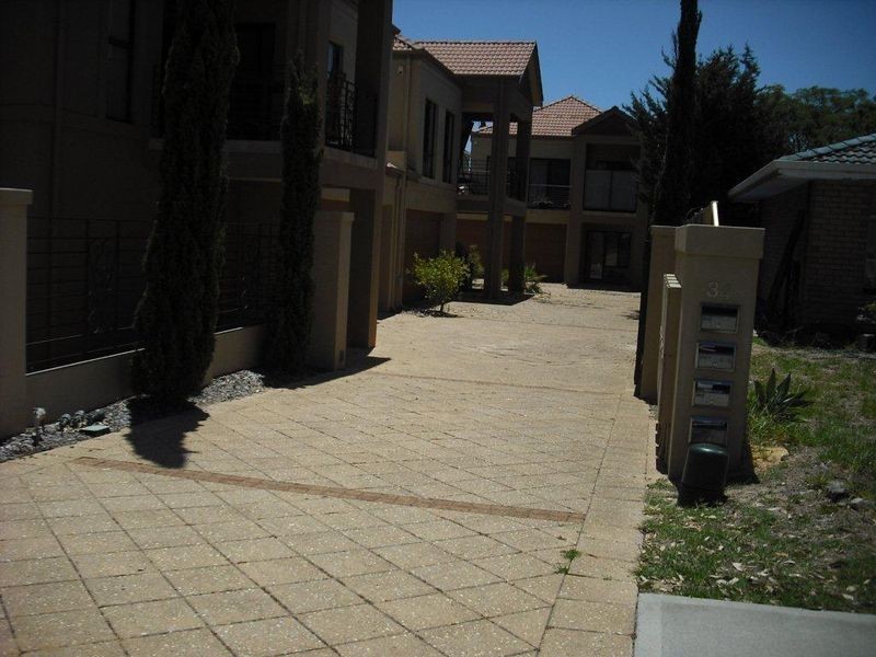 4/34 Lewington Street, Rockingham WA 6168