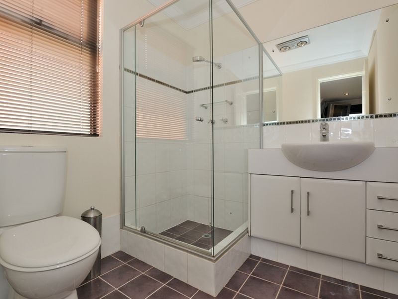 4 Apache Street, Rockingham WA 6168