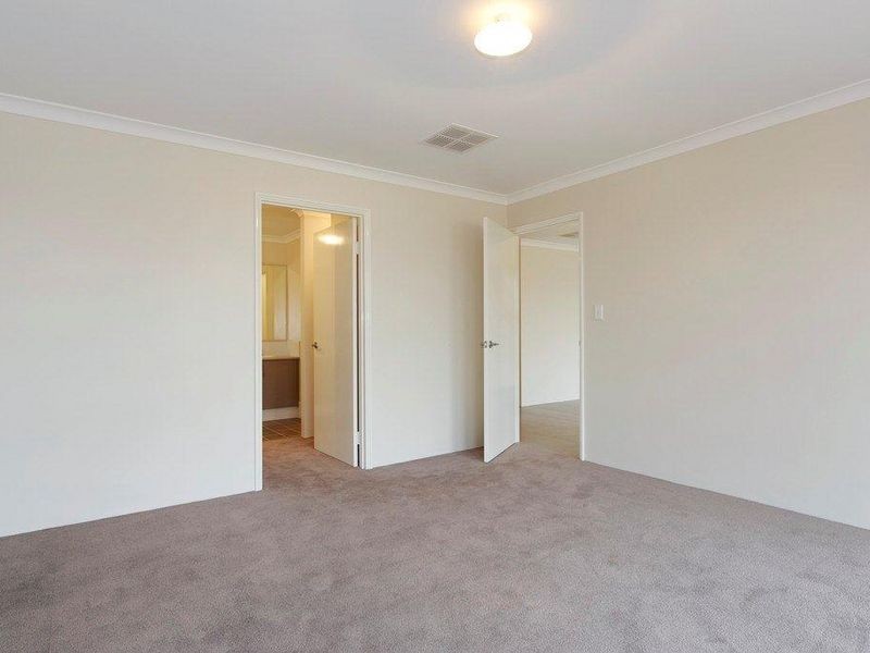 6 Correa Way, Baldivis WA 6171
