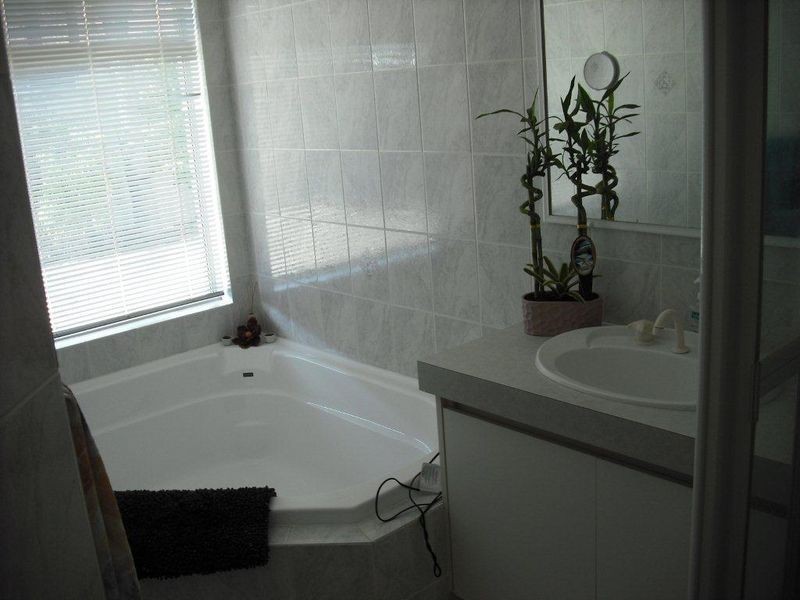 85 La Spezia Drive, Secret Harbour WA 6173