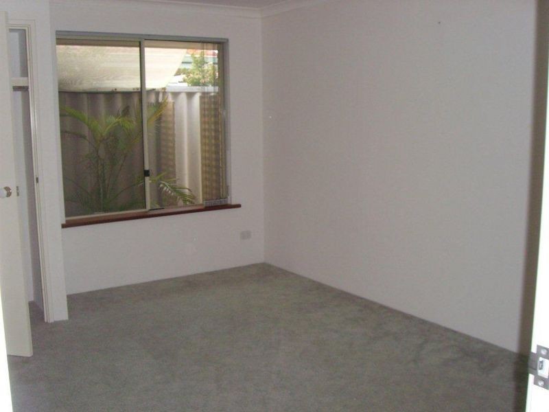 85 La Spezia Drive, Secret Harbour WA 6173