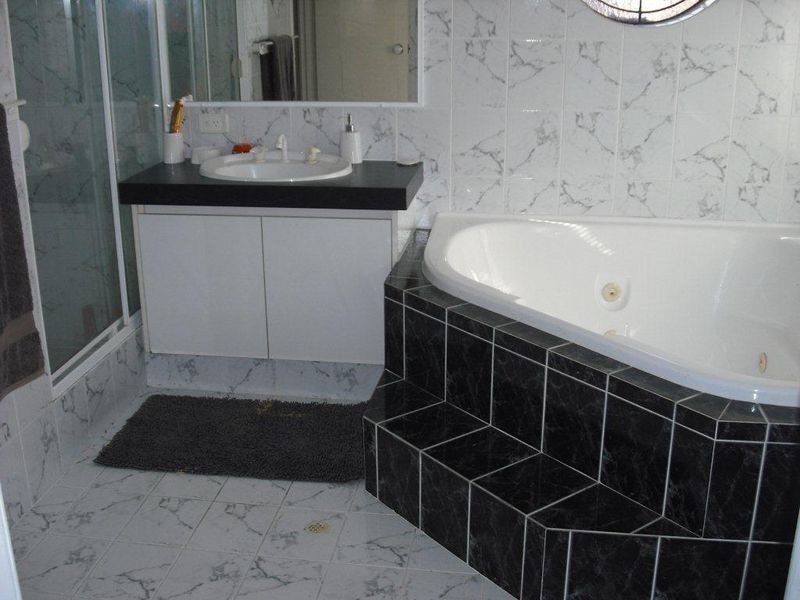 85 La Spezia Drive, Secret Harbour WA 6173