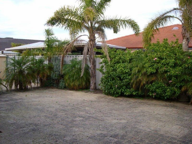 85 La Spezia Drive, Secret Harbour WA 6173