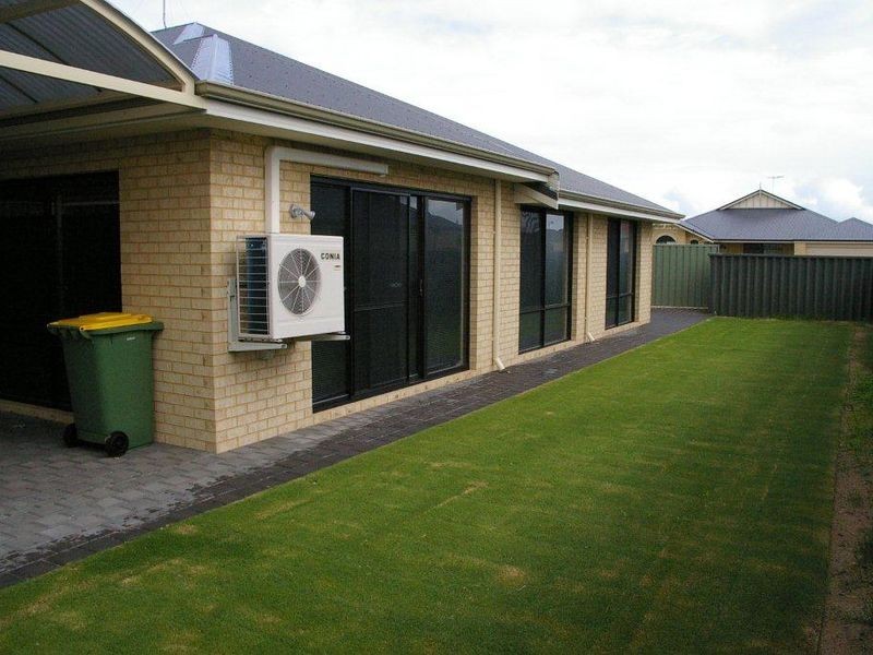 27 Frenchmans Crescent, Secret Harbour WA 6173