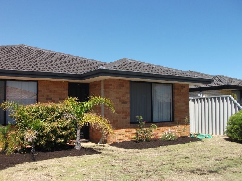 18 Carmana Lane, Warnbro WA 6169