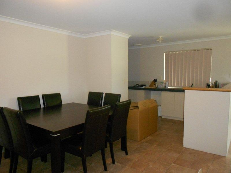 18 Carmana Lane, Warnbro WA 6169