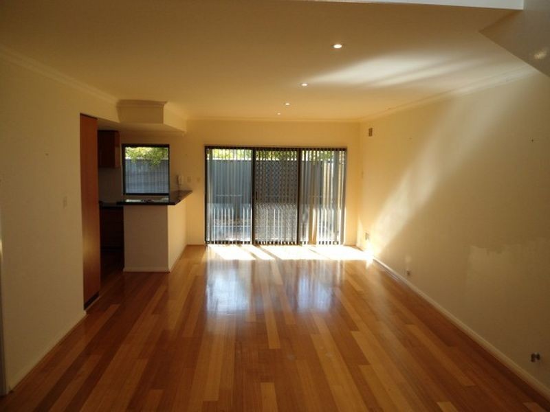 7/56 Parkin Street, Rockingham WA 6168