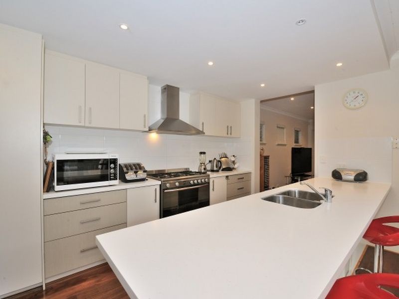 82 Waterfront Parkway, Shoalwater WA 6169