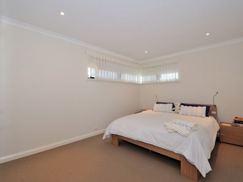 82 Waterfront Parkway, Shoalwater WA 6169