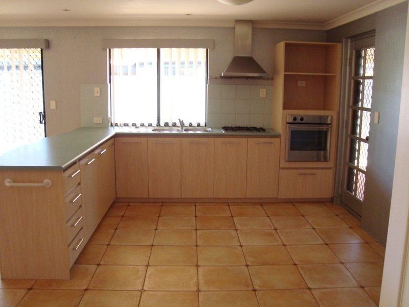 12 Fremont Crescent, Secret Harbour WA 6173