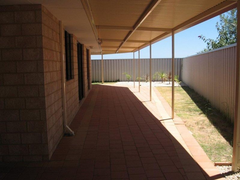 12 Fremont Crescent, Secret Harbour WA 6173