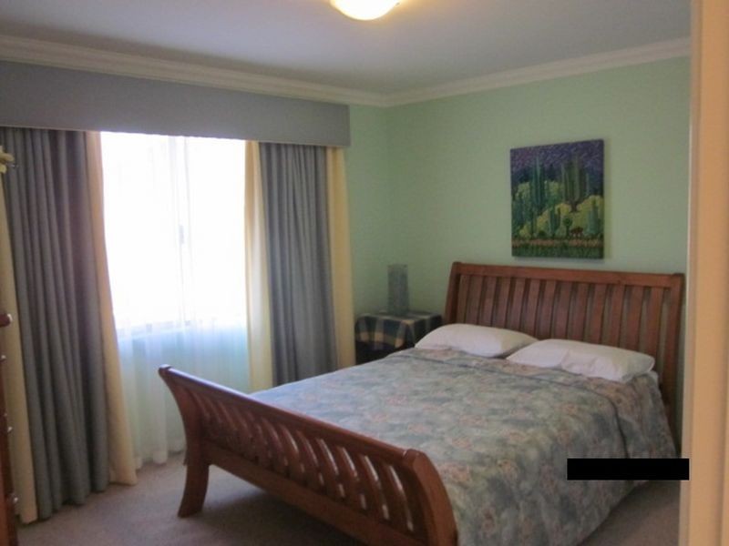 19 Cobblestone Circuit, Secret Harbour WA 6173