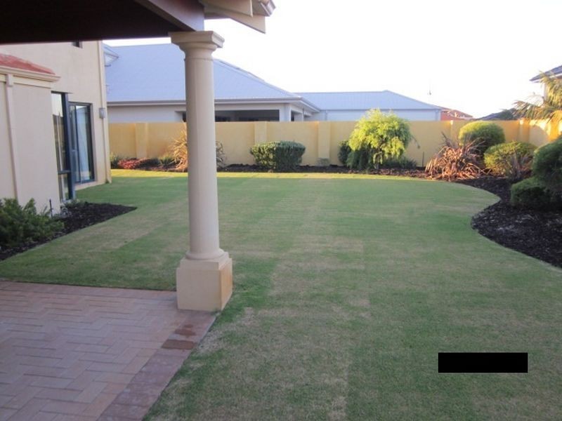 19 Cobblestone Circuit, Secret Harbour WA 6173