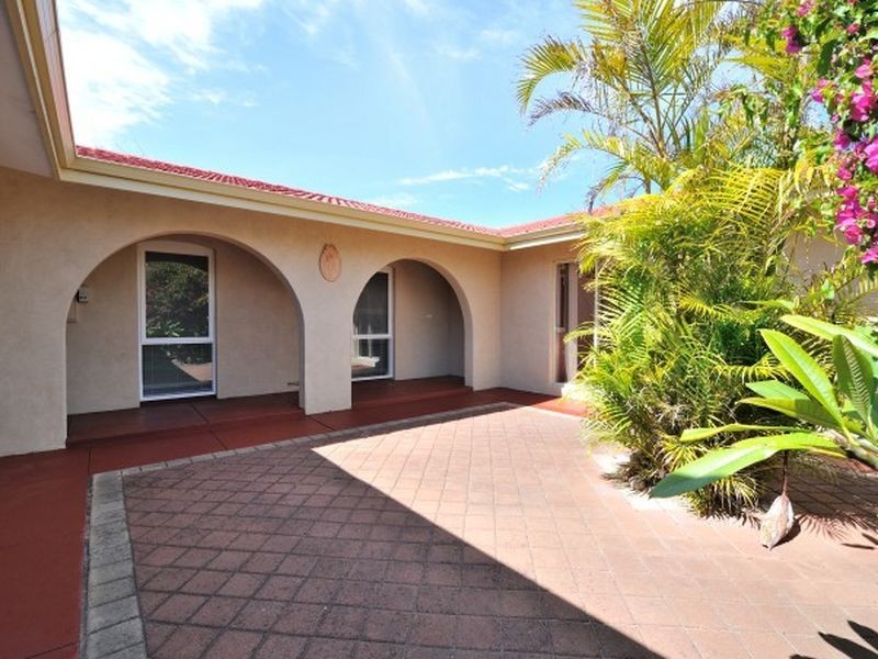 27 Seahaven Street, Safety Bay WA 6169