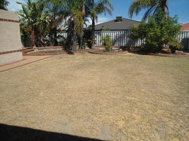 5 Bunda Place, Waikiki WA 6169