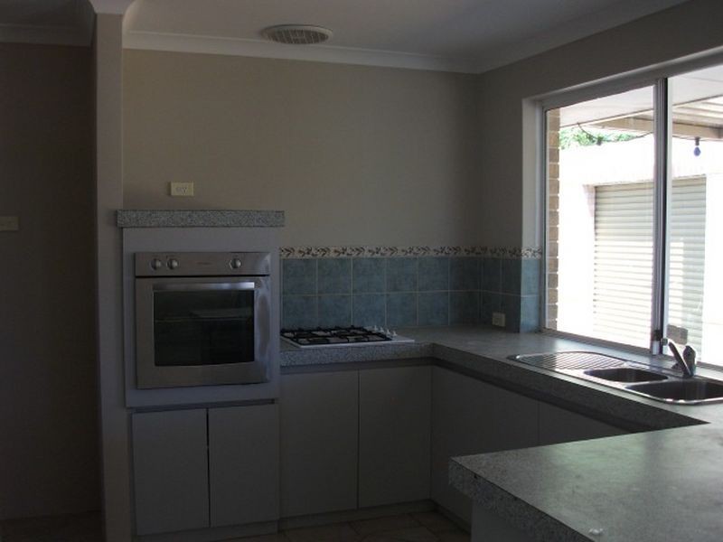 5 Bunda Place, Waikiki WA 6169