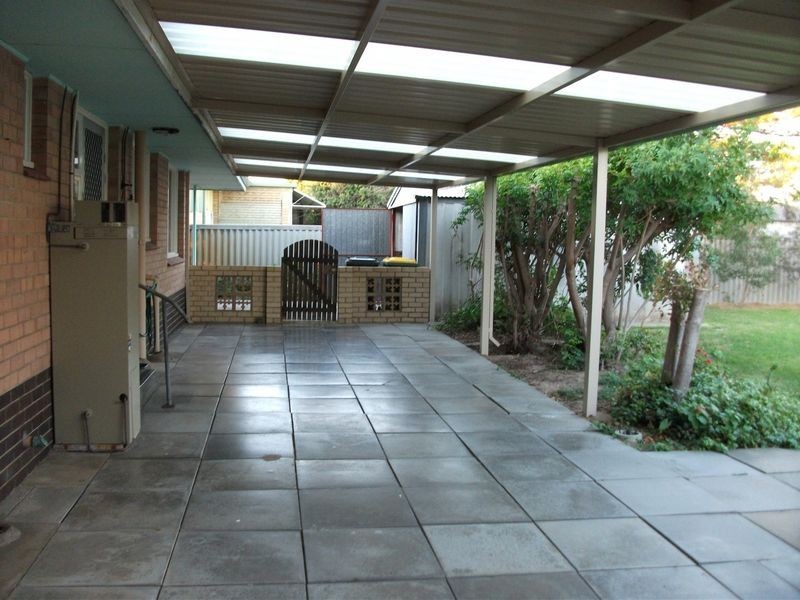 11 Stoner Street, Rockingham WA 6168