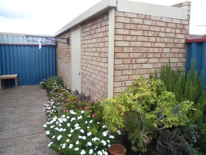 18/9 Merope Close, Rockingham WA 6168