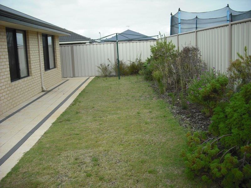 18 Voltaire Way, Secret Harbour WA 6173