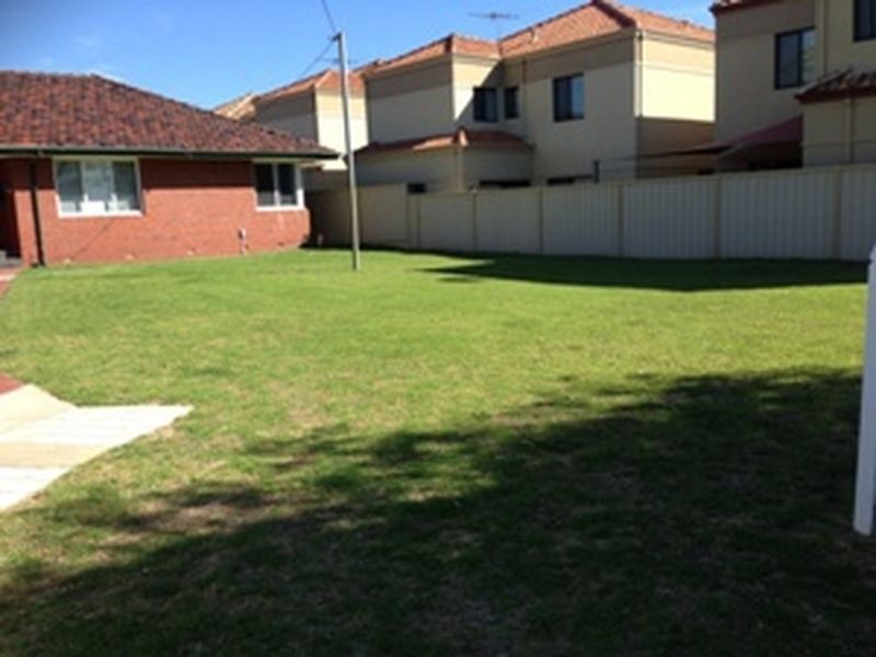 151 Kent Street, Rockingham WA 6168