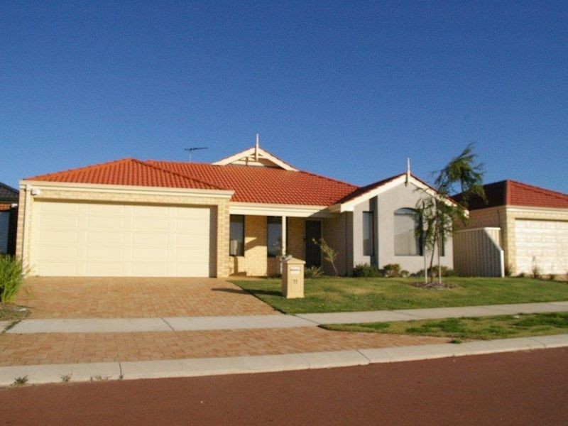 11 Crusoe Link, Secret Harbour WA 6173