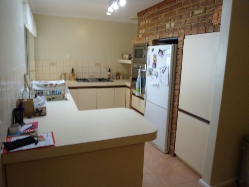 25 Okehampton Road,, Warnbro WA 6169
