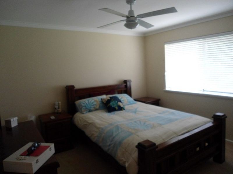 25 Okehampton Road,, Warnbro WA 6169