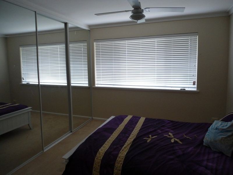 25 Okehampton Road,, Warnbro WA 6169