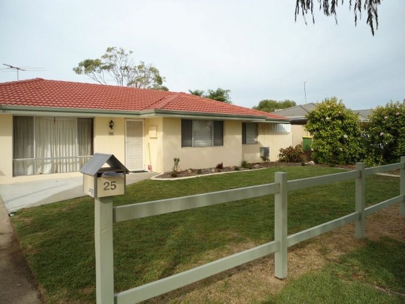 25 Okehampton Road,, Warnbro WA 6169