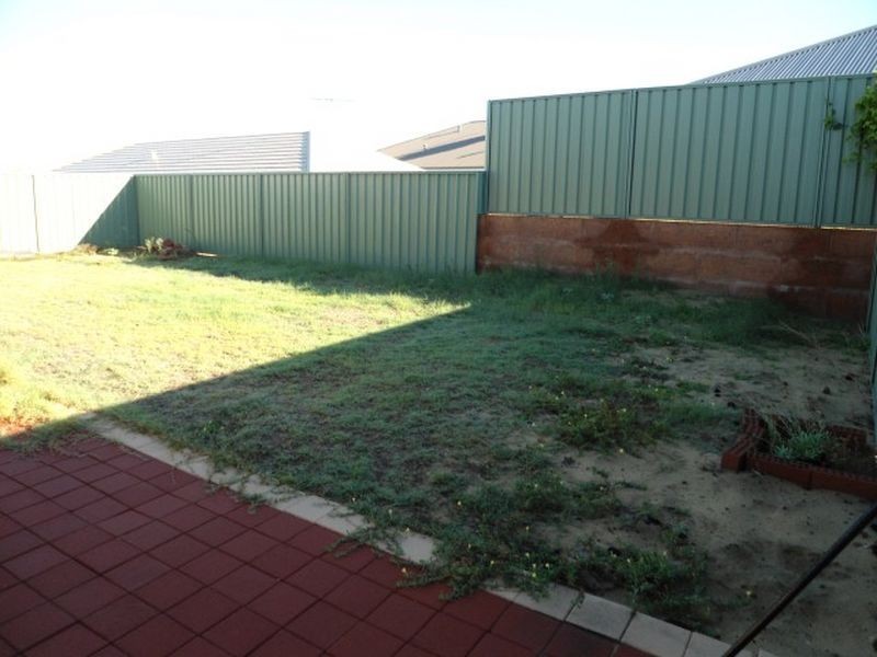 19 Blaxland Terrace, Baldivis WA 6171