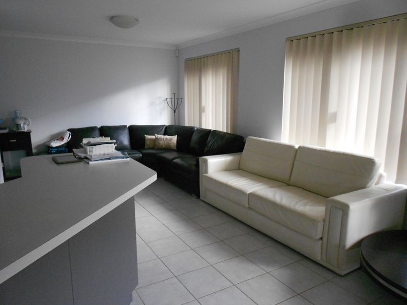8 Dunsky Pass, Secret Harbour WA 6173
