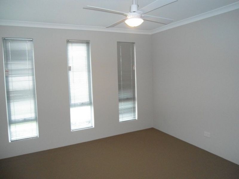 36 Sorrento Turn, Secret Harbour WA 6173