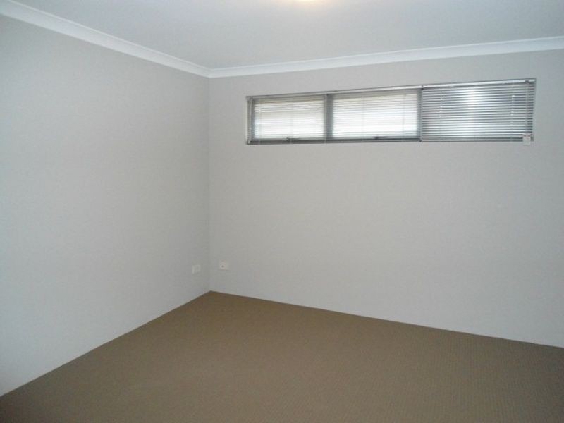 36 Sorrento Turn, Secret Harbour WA 6173