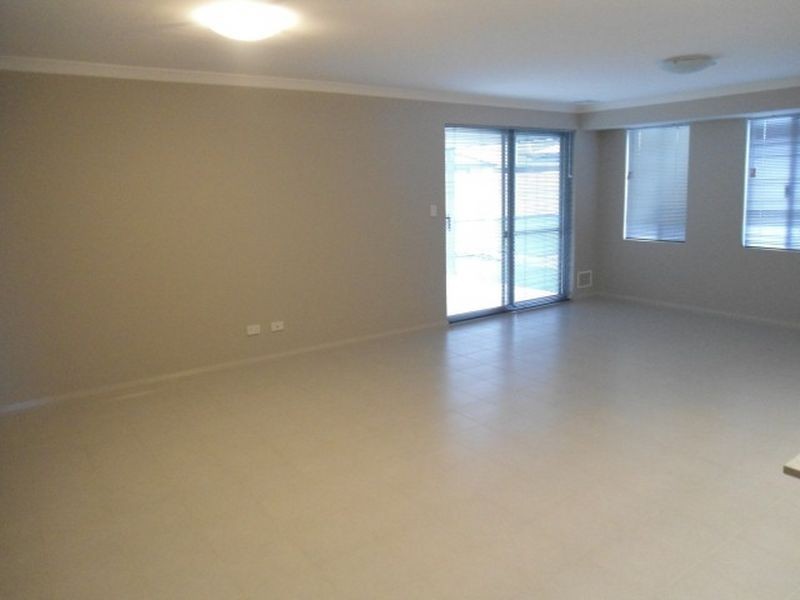 36 Sorrento Turn, Secret Harbour WA 6173