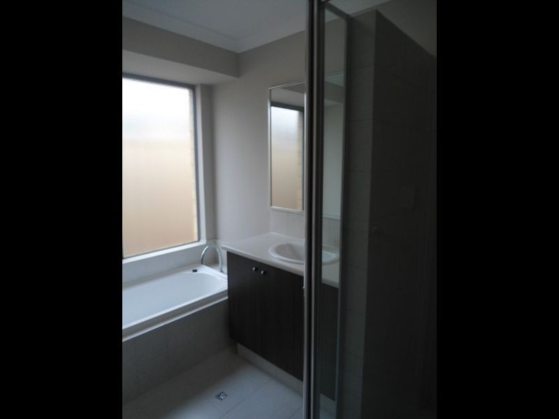 36 Sorrento Turn, Secret Harbour WA 6173