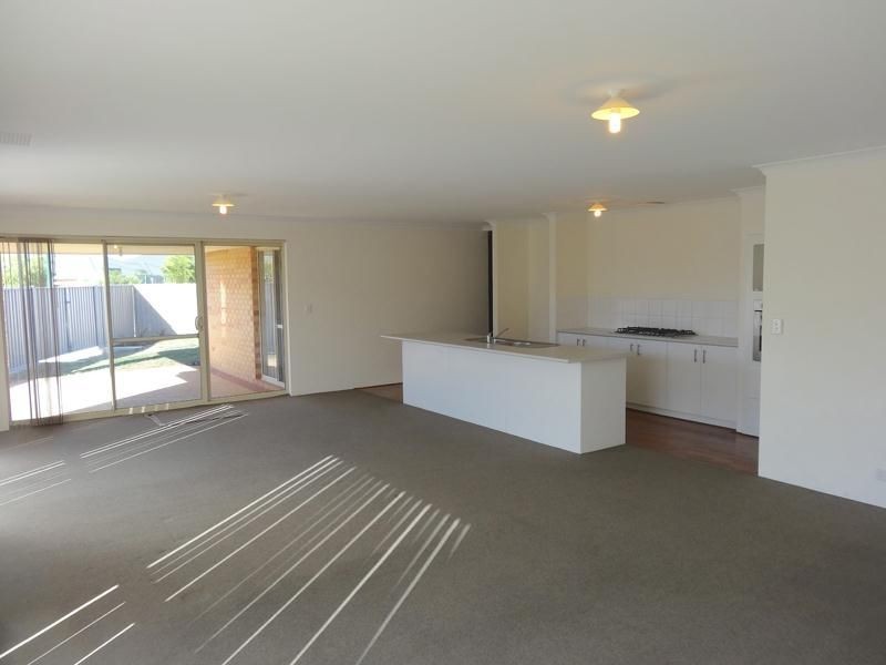 10 Chestnut Way, Baldivis WA 6171