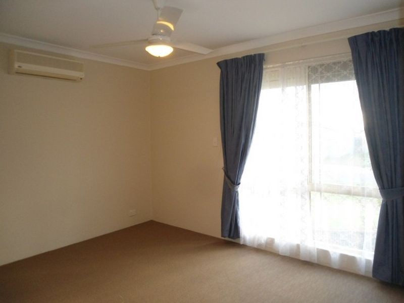 15 Jean Pierre Drive, Warnbro WA 6169
