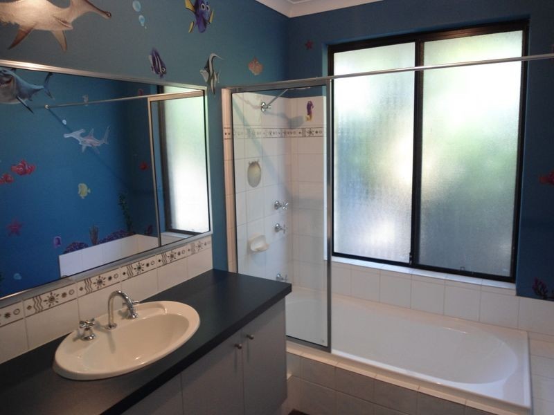 15 Wallingford Crescent, Wellard WA 6170