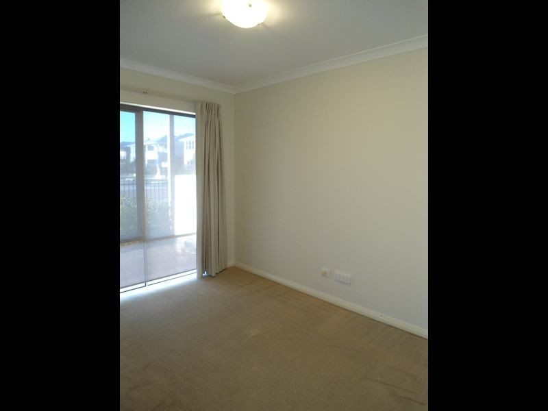 44 Waterfront Parkway, Shoalwater WA 6169