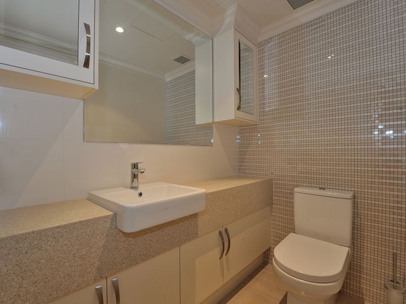 8/3 Rockingham Beach Road, Rockingham WA 6168