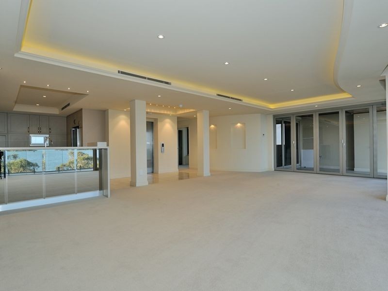 9/3 Rockingham Beach Road, Rockingham WA 6168