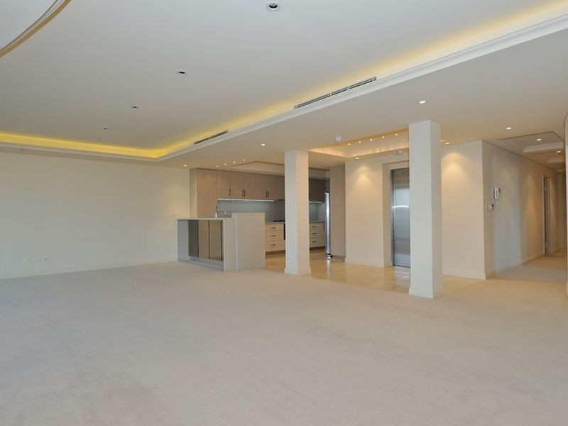 9/3 Rockingham Beach Road, Rockingham WA 6168