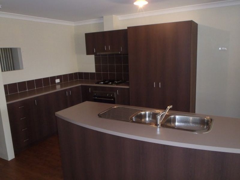 10 Flame Tree Loop, Baldivis WA 6171