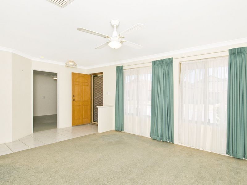 35 Brindabella Avenue, Rockingham WA 6168