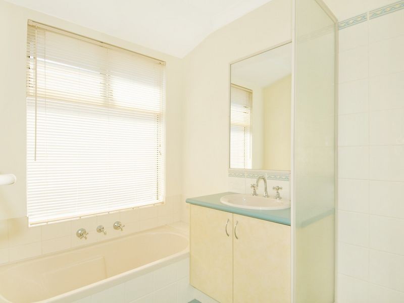 35 Brindabella Avenue, Rockingham WA 6168