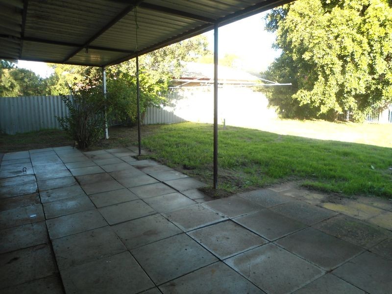 11 Malbeling Close, Hillman WA 6168