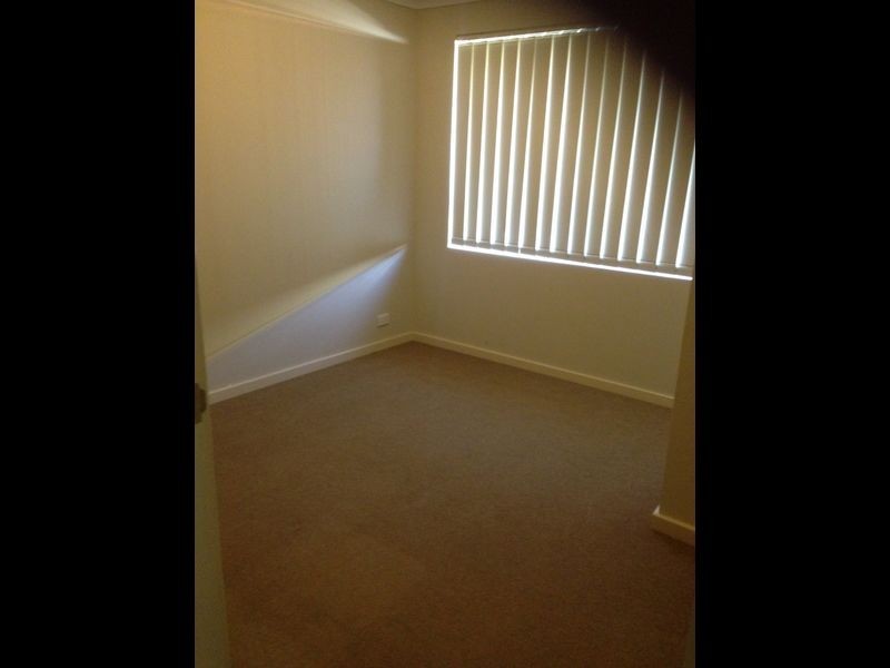 15 Bogue Way, Port Kennedy WA 6172