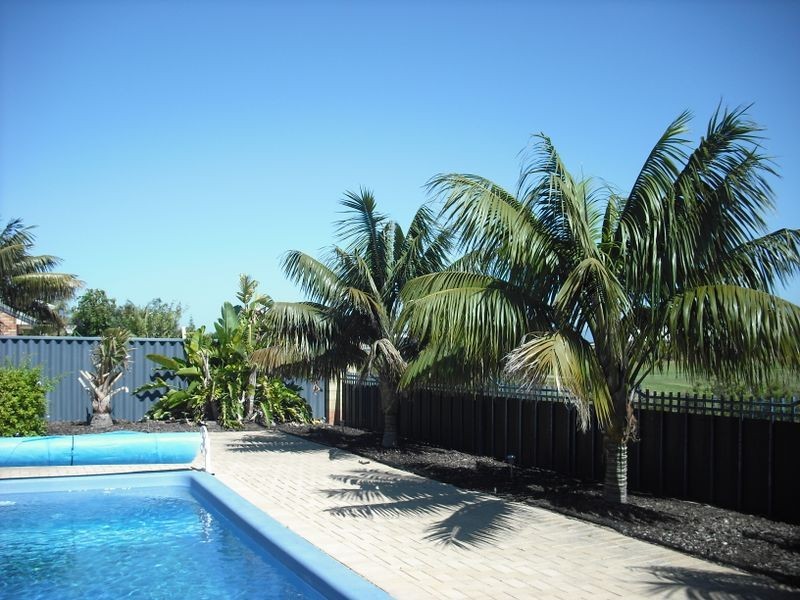 15 Mustique Mews, Secret Harbour WA 6173