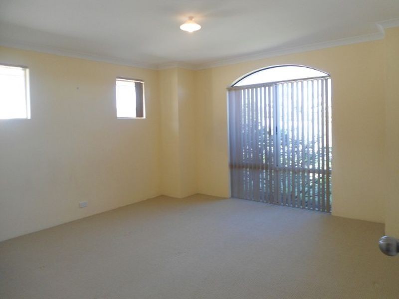 5 Dupuy Way, Secret Harbour WA 6173