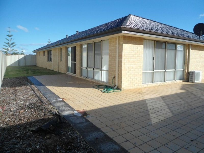 5 Dupuy Way, Secret Harbour WA 6173